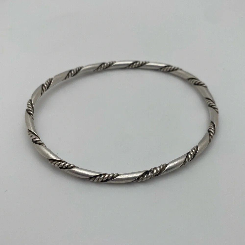 Sterling Silver 925 Twist Bangle Bracelet - Picture 3 of 5